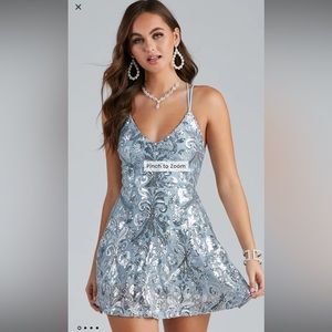 Windsor Ciela Sequin Scroll X-Back Skater Party Dress Prom Wedding Guest Size MD